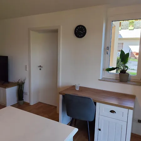 Ferienwohnung Plaetzchen Im Gruenen شقة
